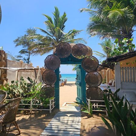 Memo's Beach Nilaveli Exterior foto